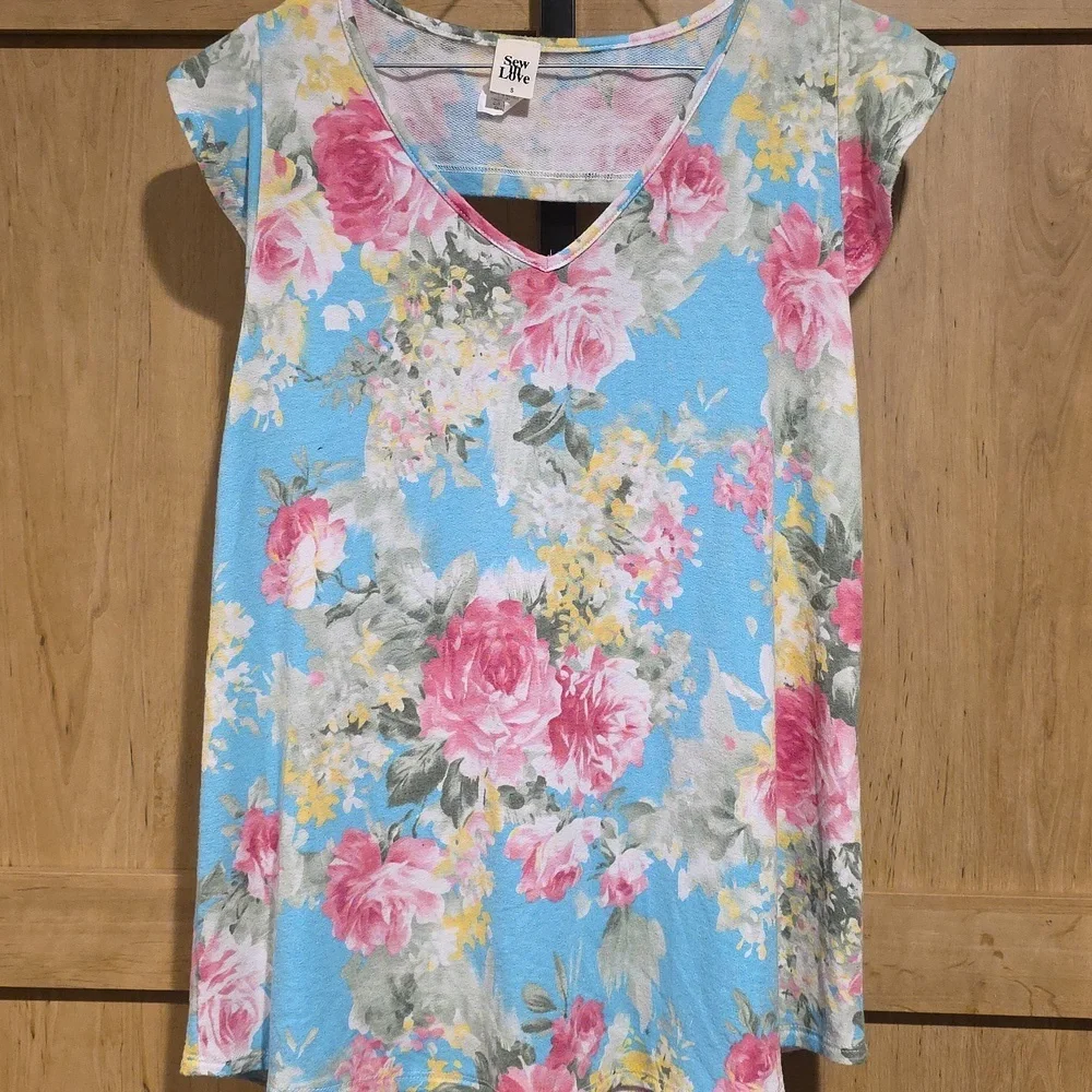 (J32) Zine Clothing Floral Short Sleeve Top - Pink and Blue Sz S - Picture 1 of 5